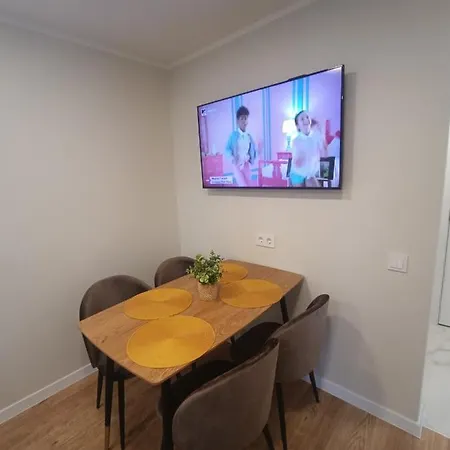 Dariaus Ir Gireno 6 Appartement *